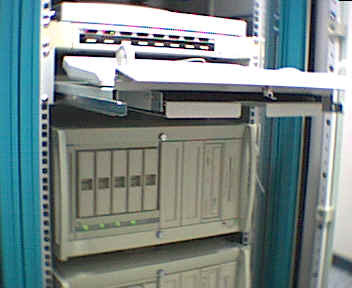 2000/10/20 ネットワーク講座が始まった。 PDCとBDCのパケットが邪魔をする。 いけりり…